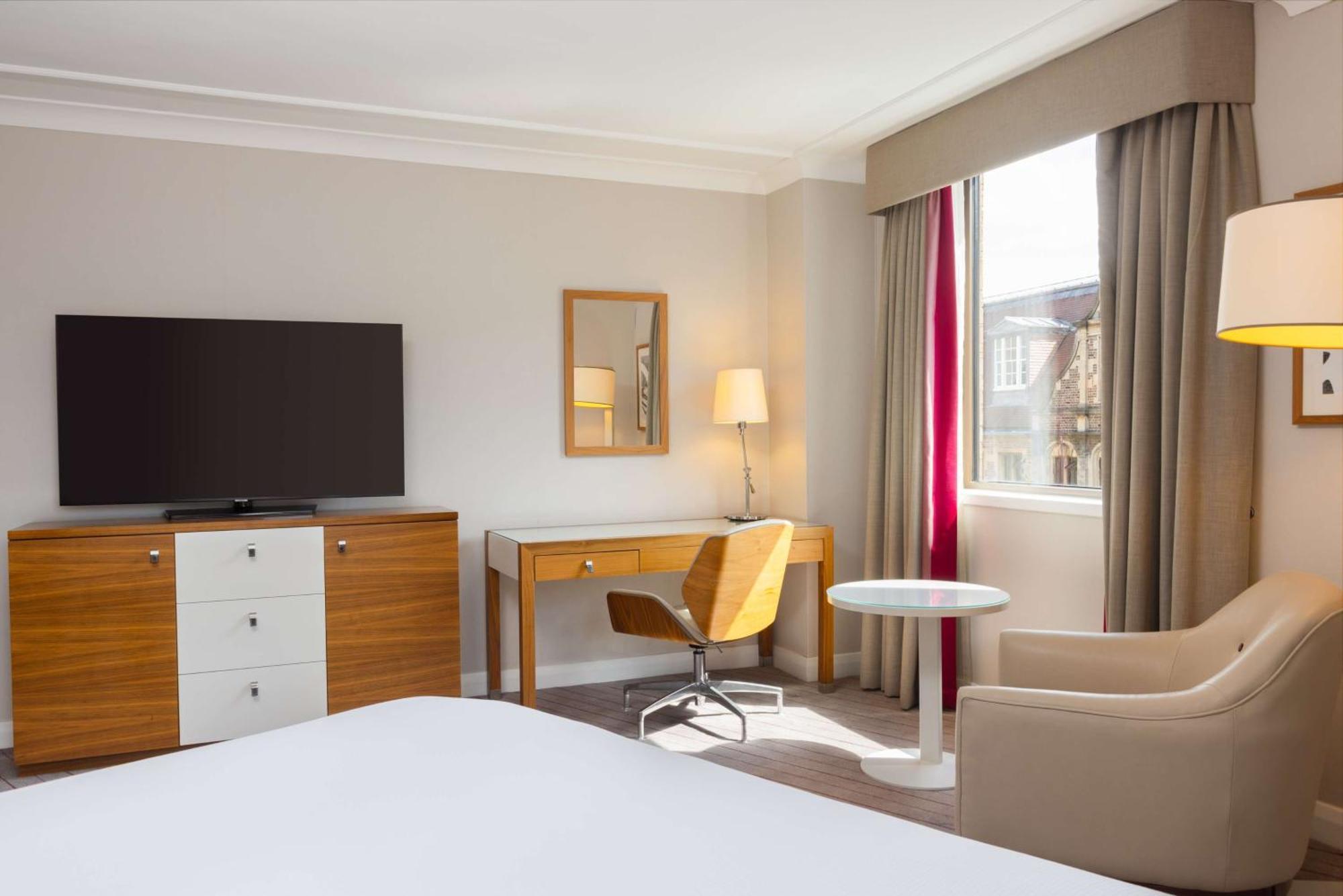 ฮิลตัน เคมบริดจ์ ซิตี้ เซ็นเตอร์ Hotel ภายนอก รูปภาพ