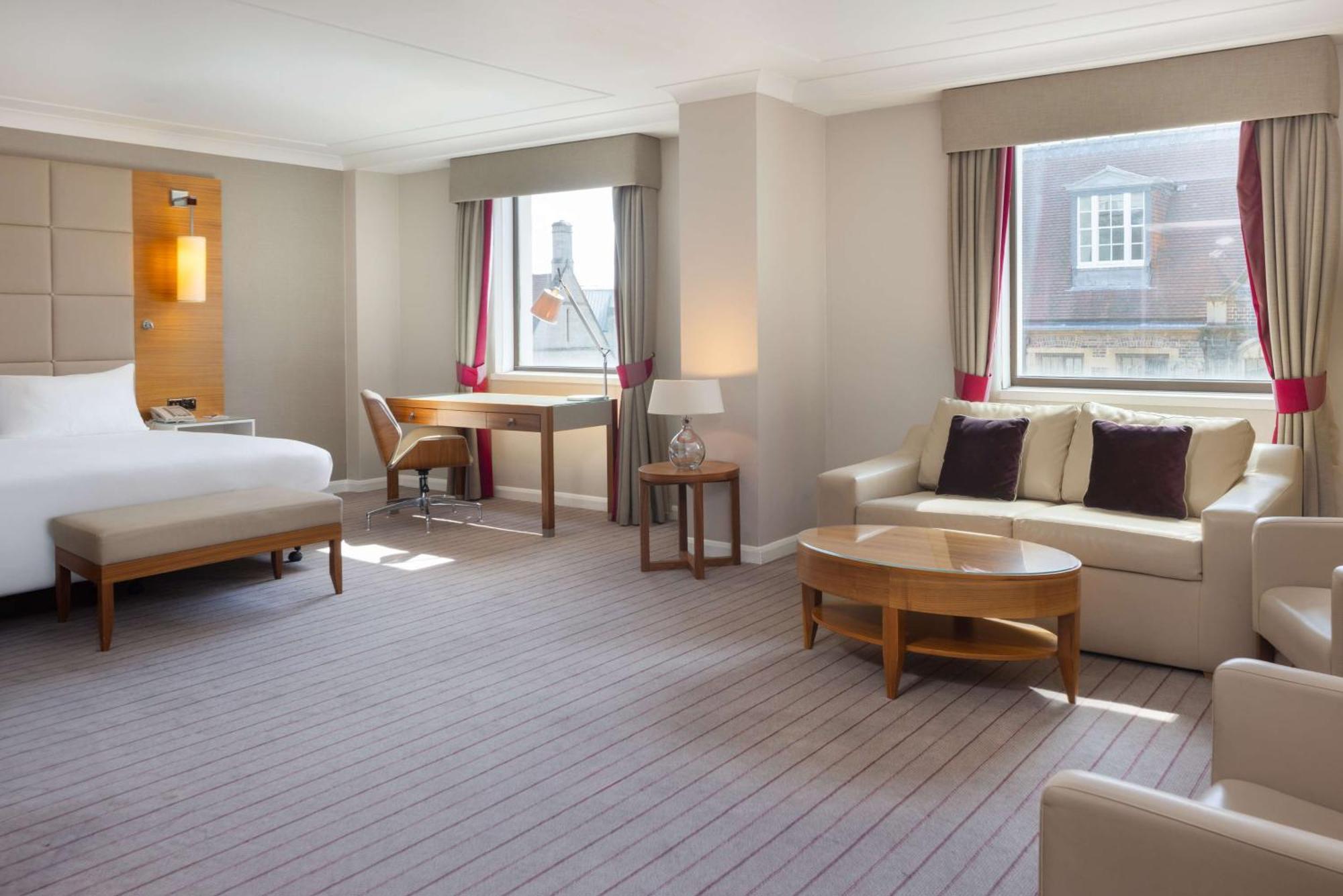 ฮิลตัน เคมบริดจ์ ซิตี้ เซ็นเตอร์ Hotel ภายนอก รูปภาพ