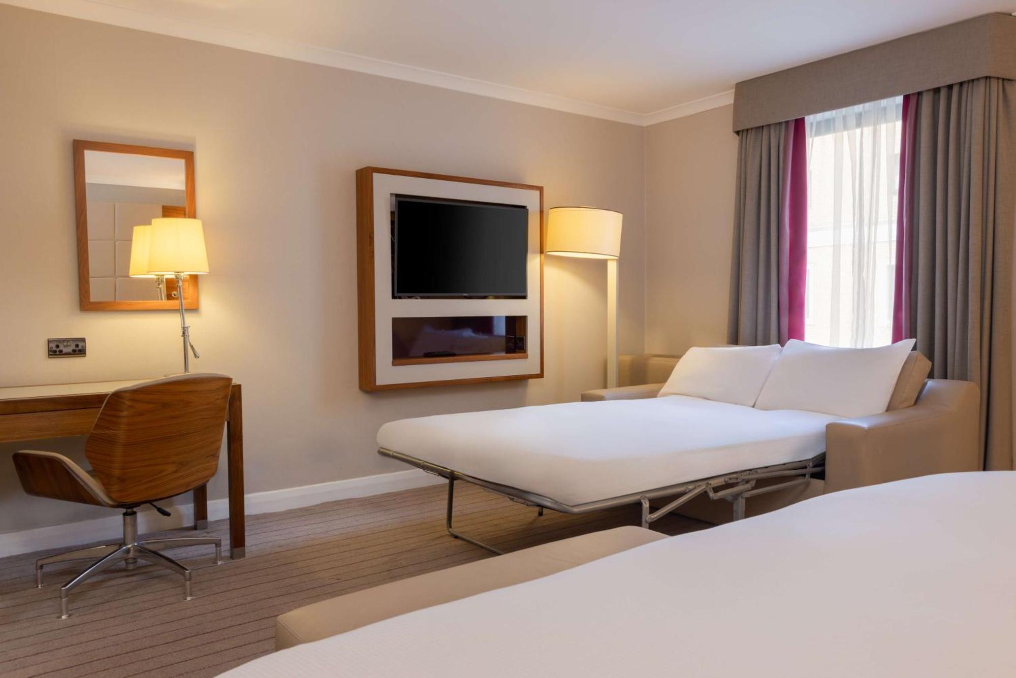 ฮิลตัน เคมบริดจ์ ซิตี้ เซ็นเตอร์ Hotel ภายนอก รูปภาพ