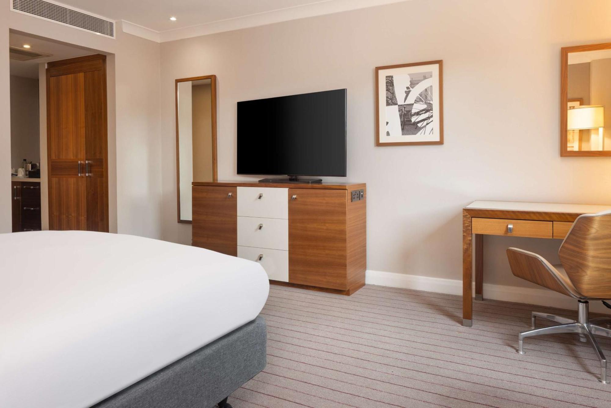 ฮิลตัน เคมบริดจ์ ซิตี้ เซ็นเตอร์ Hotel ภายนอก รูปภาพ