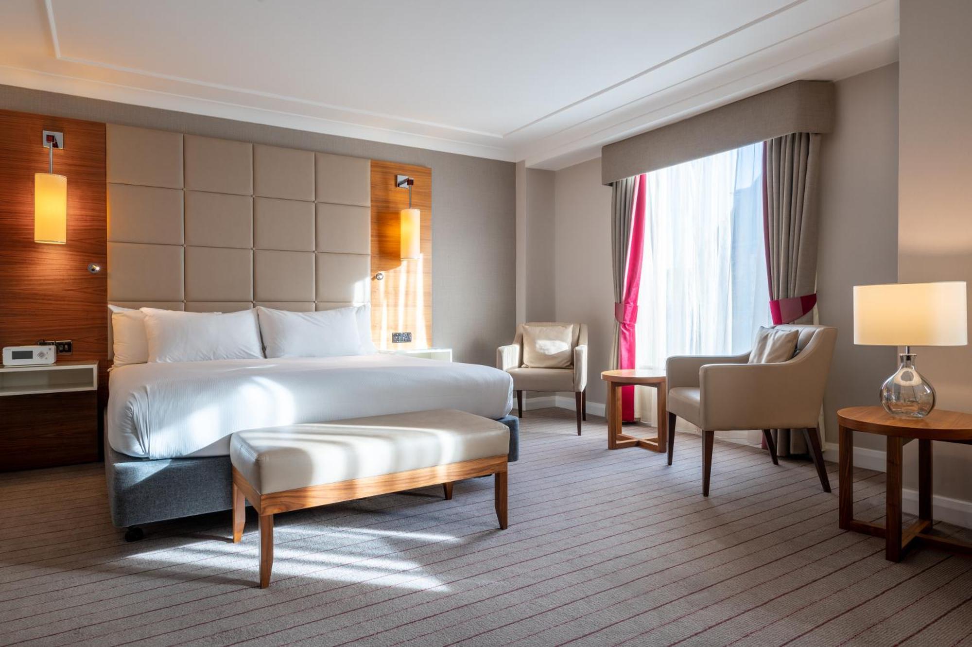 ฮิลตัน เคมบริดจ์ ซิตี้ เซ็นเตอร์ Hotel ภายนอก รูปภาพ