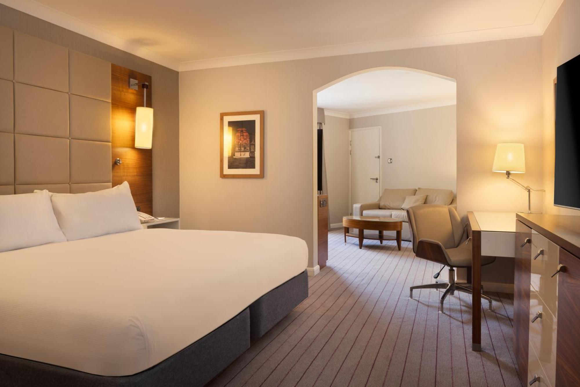 ฮิลตัน เคมบริดจ์ ซิตี้ เซ็นเตอร์ Hotel ภายนอก รูปภาพ