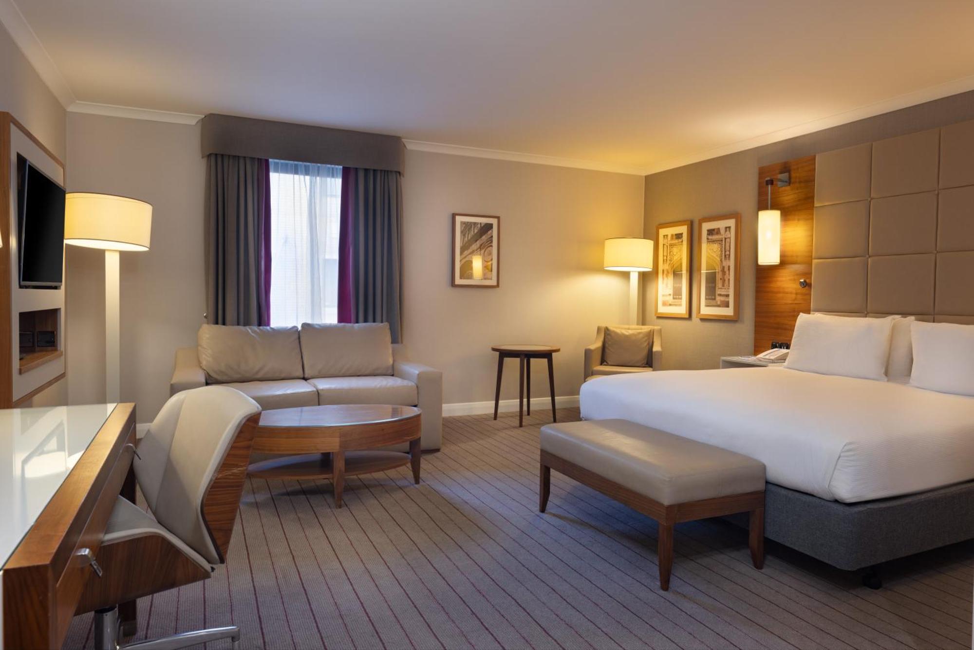 ฮิลตัน เคมบริดจ์ ซิตี้ เซ็นเตอร์ Hotel ภายนอก รูปภาพ