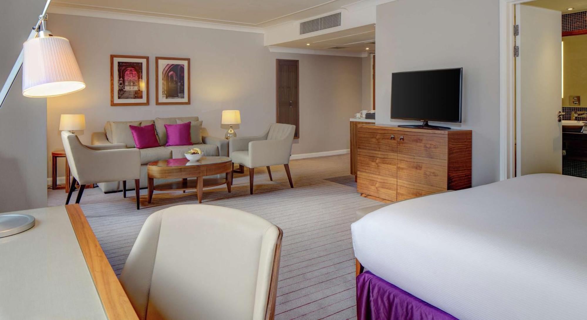 ฮิลตัน เคมบริดจ์ ซิตี้ เซ็นเตอร์ Hotel ภายนอก รูปภาพ