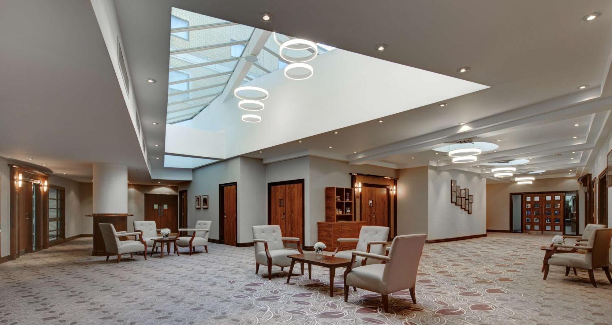 ฮิลตัน เคมบริดจ์ ซิตี้ เซ็นเตอร์ Hotel ภายนอก รูปภาพ