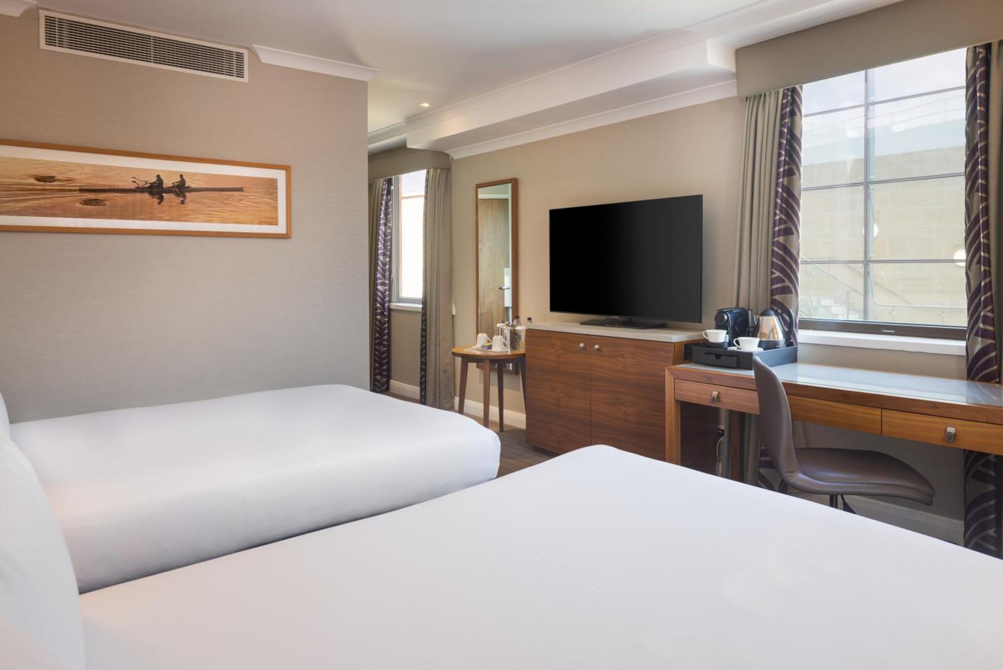 ฮิลตัน เคมบริดจ์ ซิตี้ เซ็นเตอร์ Hotel ภายนอก รูปภาพ